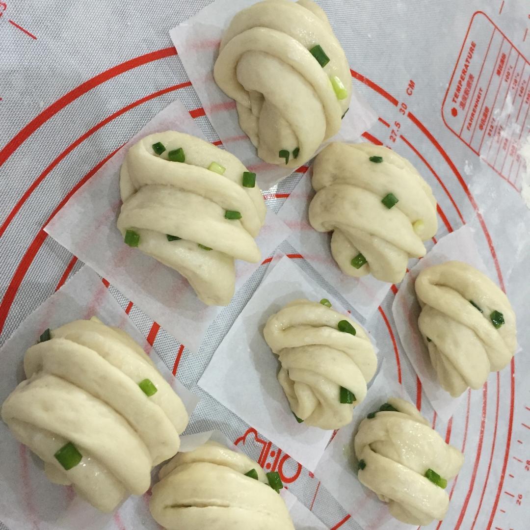 葱油花卷 Steamed Roll