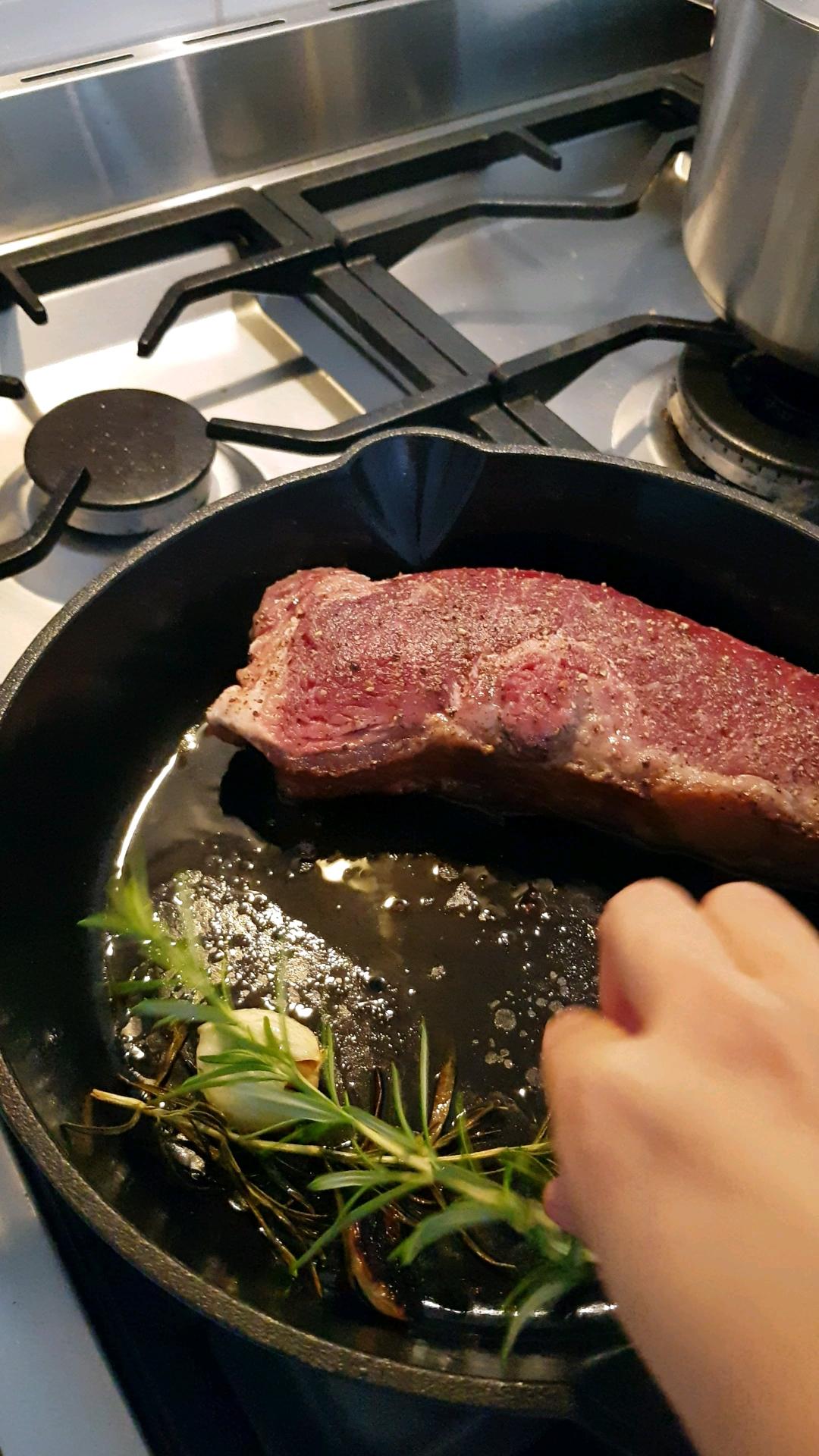 简单的香煎和牛排