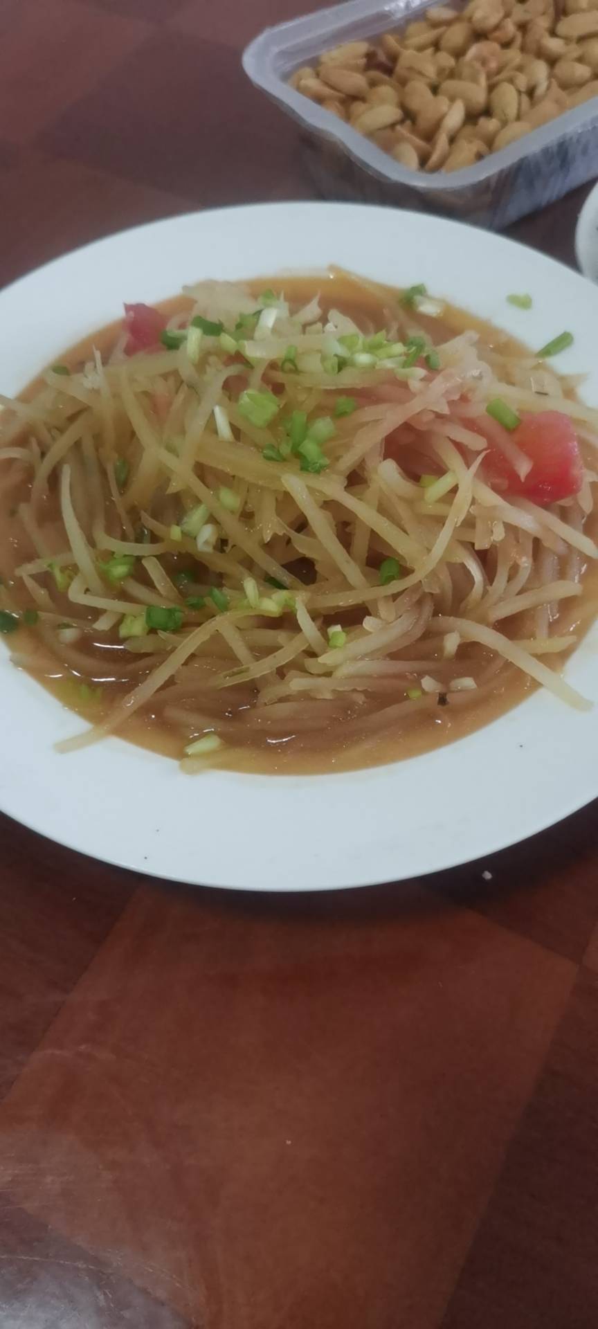 家常素菜西红柿炒土豆丝（番茄炒土豆丝）
