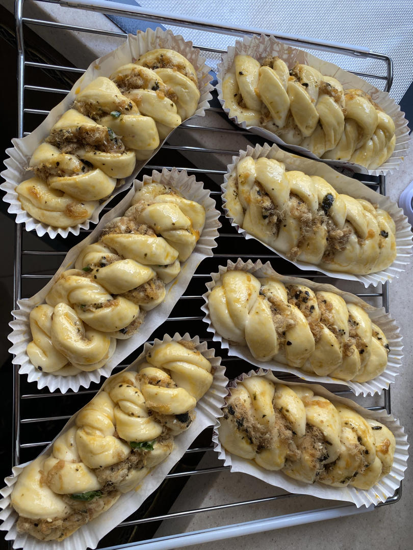 超好吃的一发肉松小卷面包