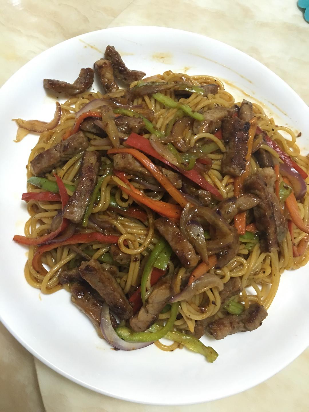 黑椒汁牛柳意大利粉