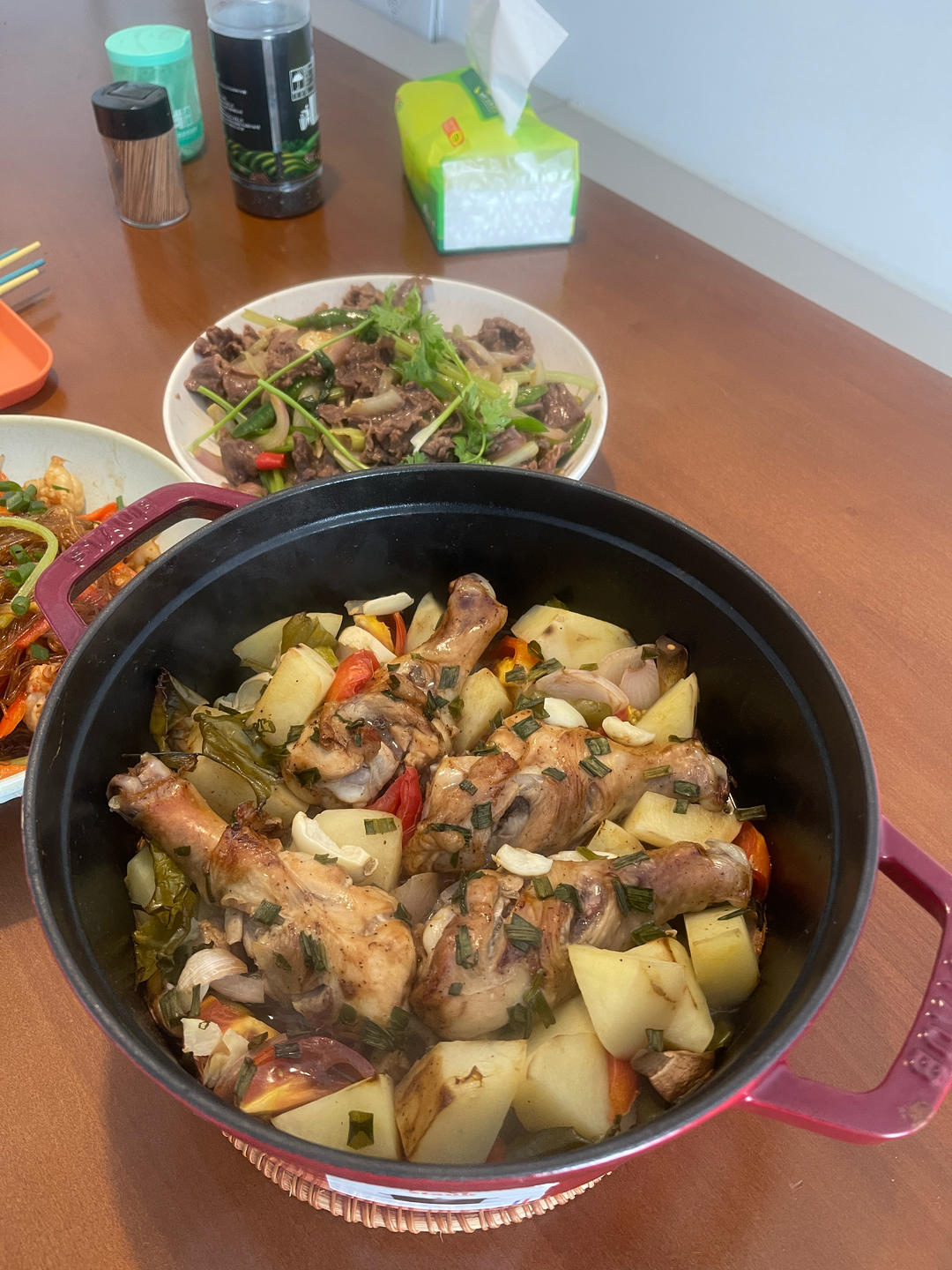 staub铸铁锅黑胡椒烤鸡腿