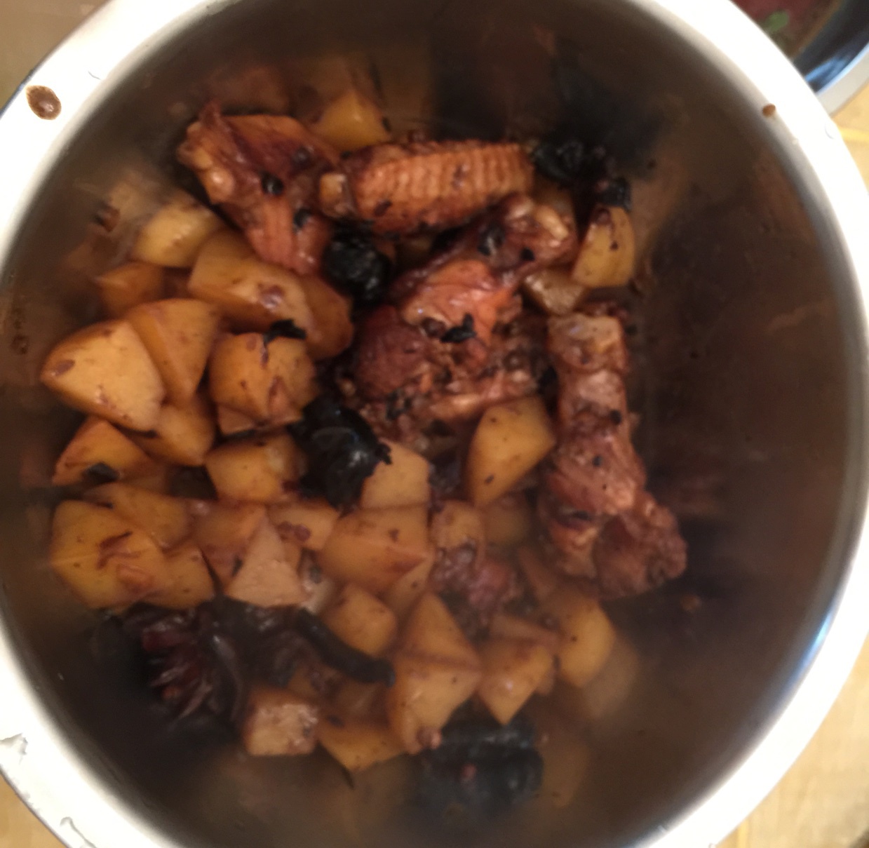 土豆炖鸡翅（快手零失败）