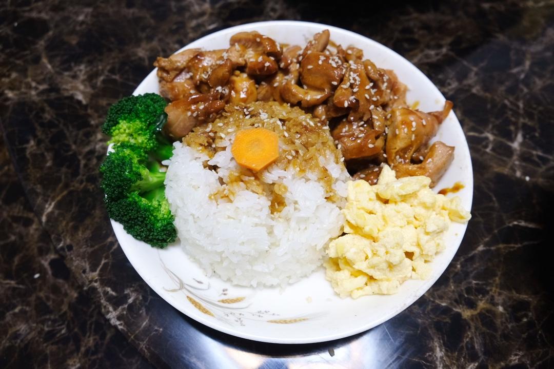 照烧鸡腿饭