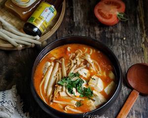 🍅番茄豆腐菌菇汤+太太乐鲜鸡汁芝麻香油的做法 步骤7