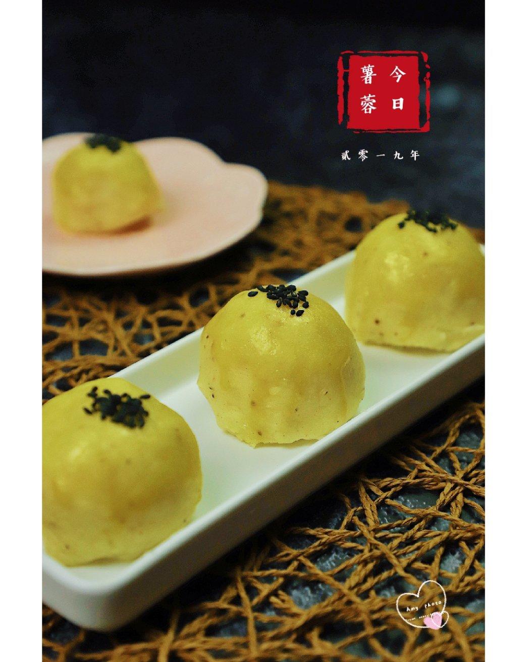 土豆蛋黄酥