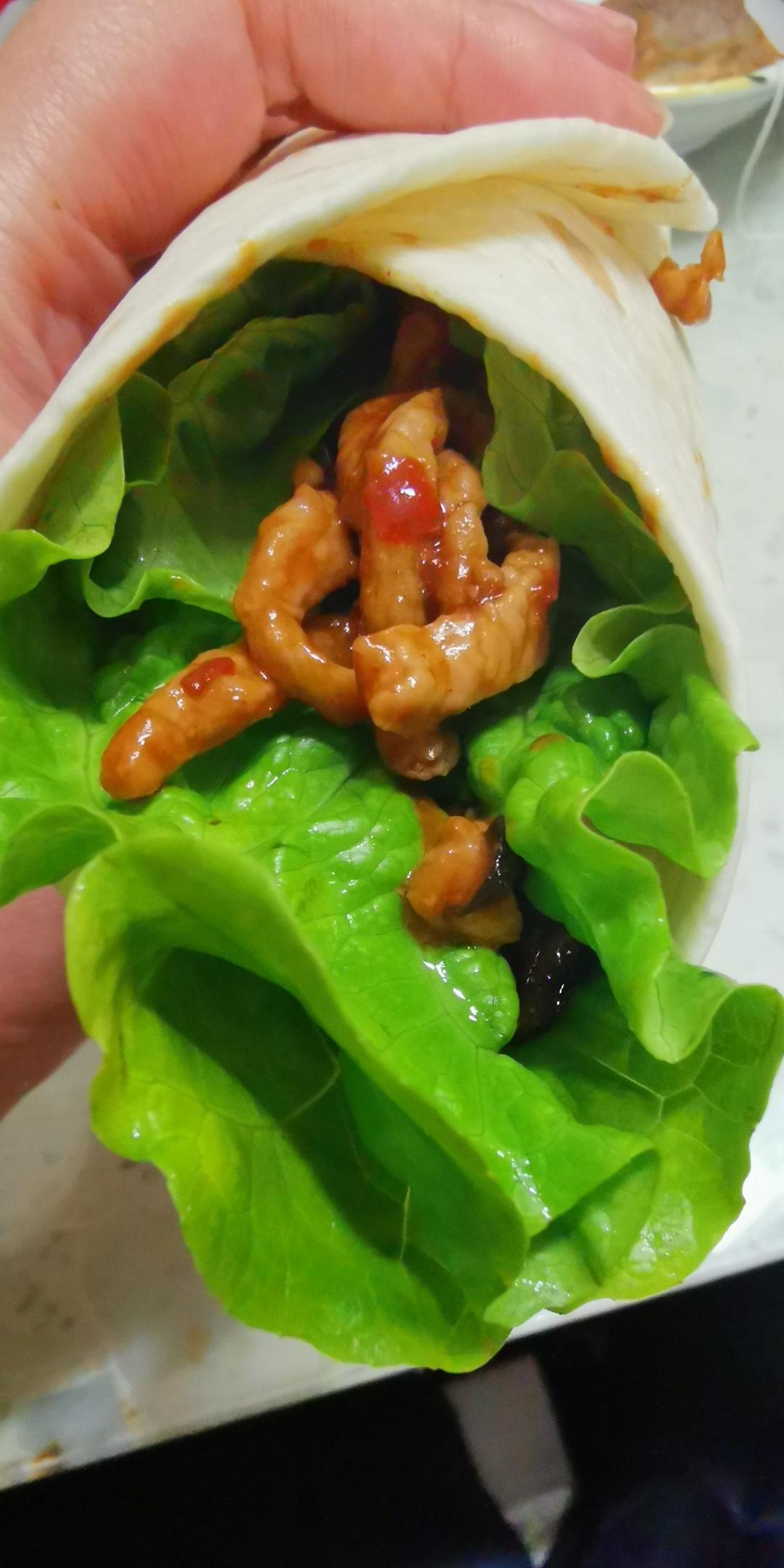 鱼香肉丝卷饼 & 玉米奶油浓汤