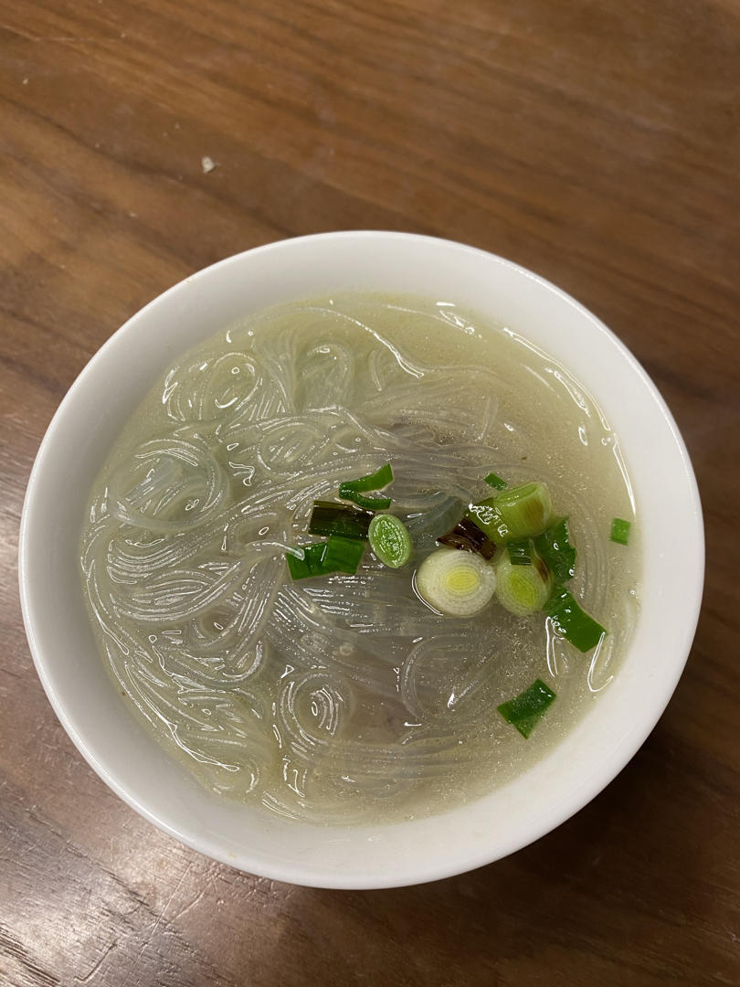 补铁鸭血粉丝汤