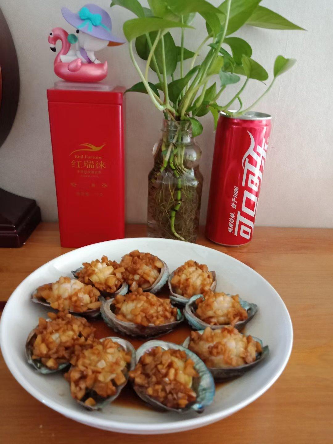 蒜蓉粉丝蒸鲍鱼