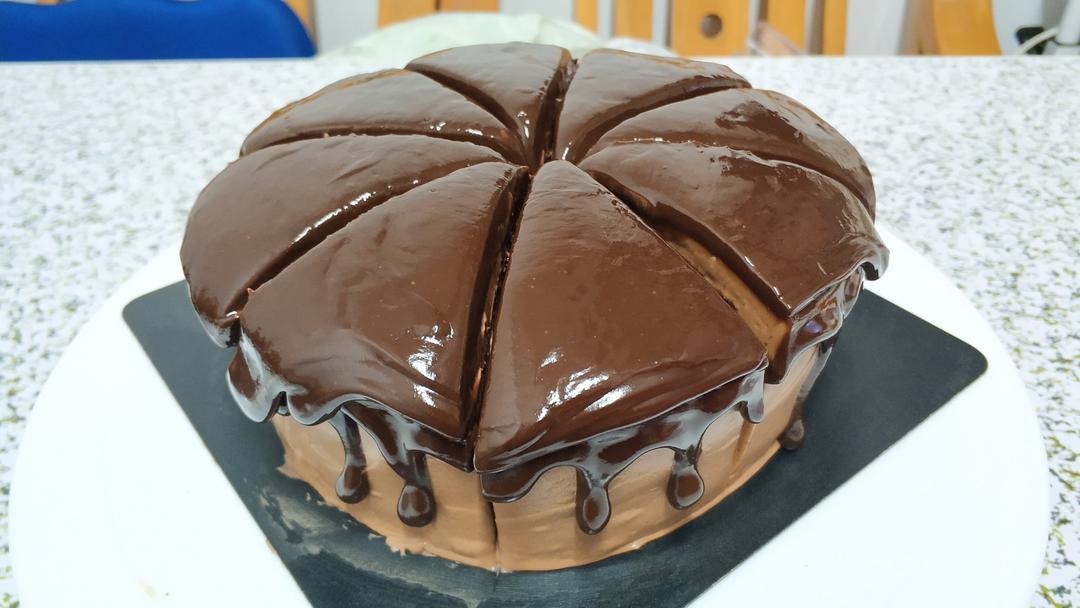 （视频菜谱）滴落巧克力蛋糕