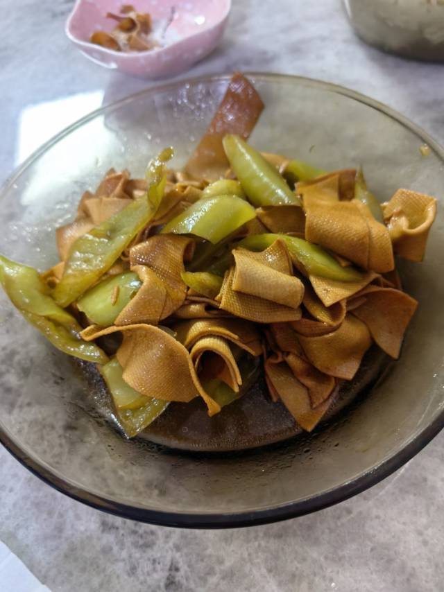 尖椒炒干豆腐