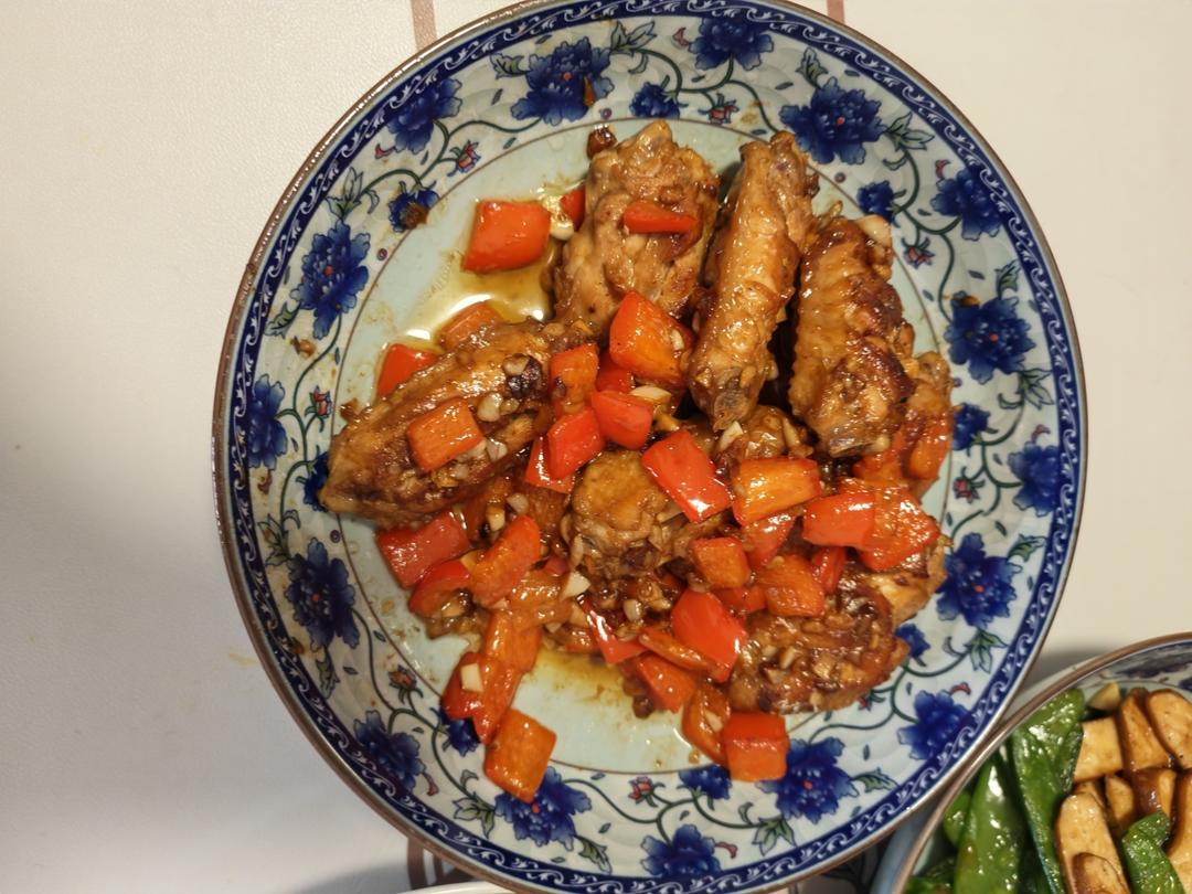 蒜香鸡翅，这才是鸡翅最好吃的做法