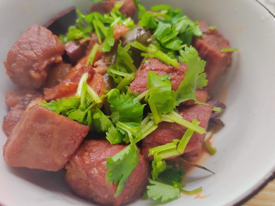 广式焖牛腩