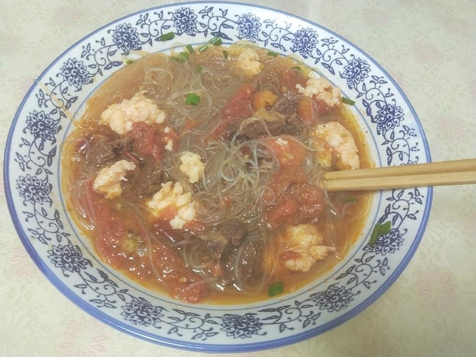 不加一滴水的番茄虾仁浓汤，鲜美浓郁~