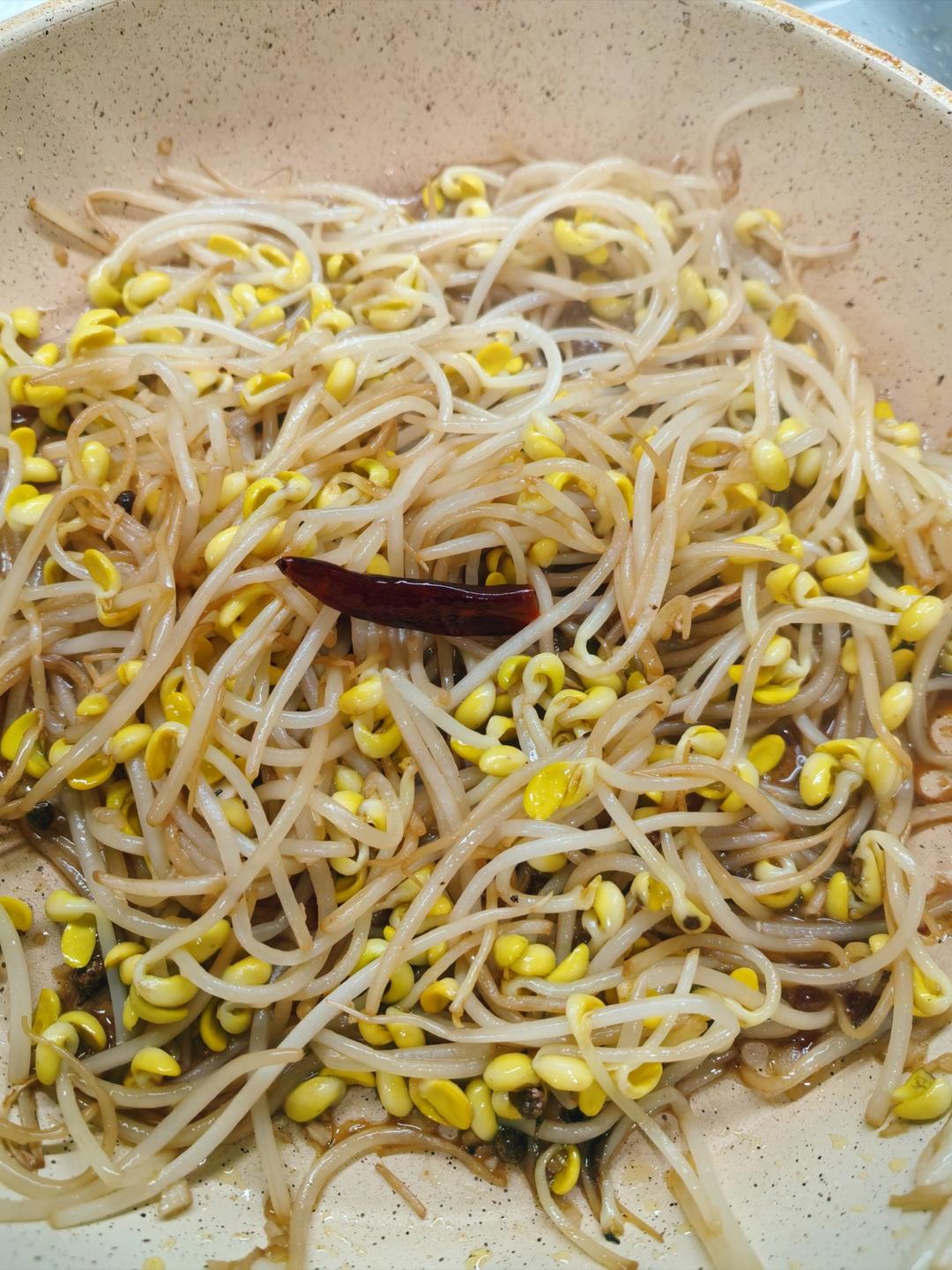 素炒豆芽（东北版）