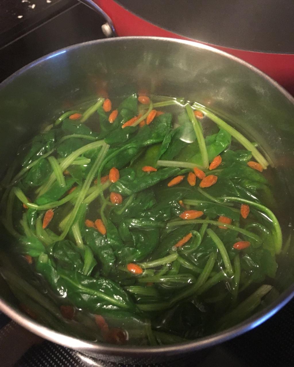 菠菜猪肝汤