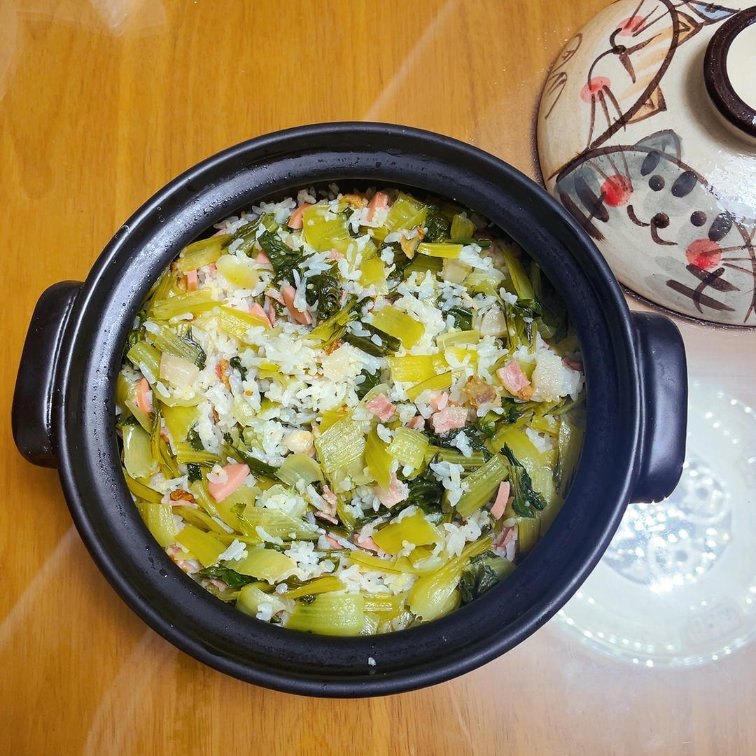 保姆级的「腊味煲仔饭2.0」加强版来了，地道老广味～