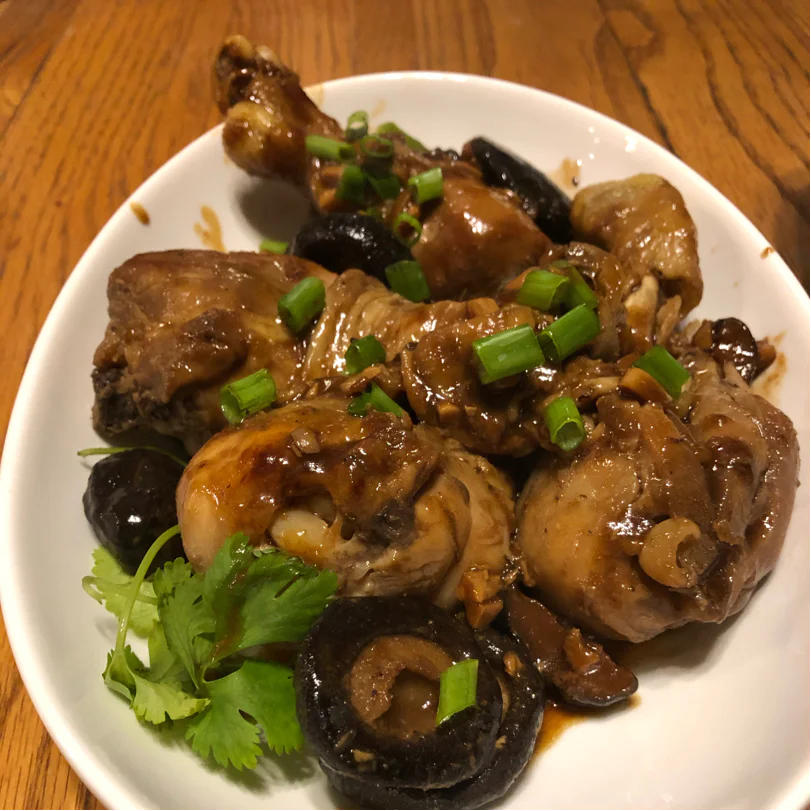 不加一滴油的金针菇蒸鸡腿