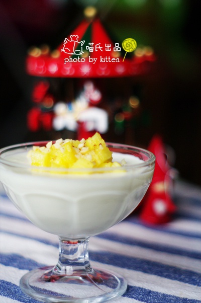 菠萝酸奶慕斯