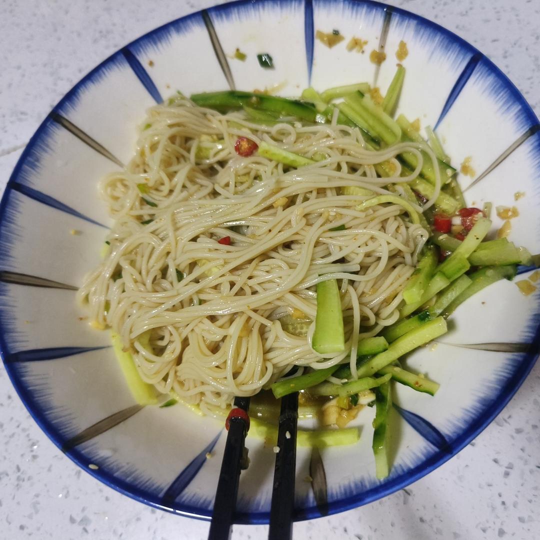 酸辣开胃✅零失败的酸辣凉拌面