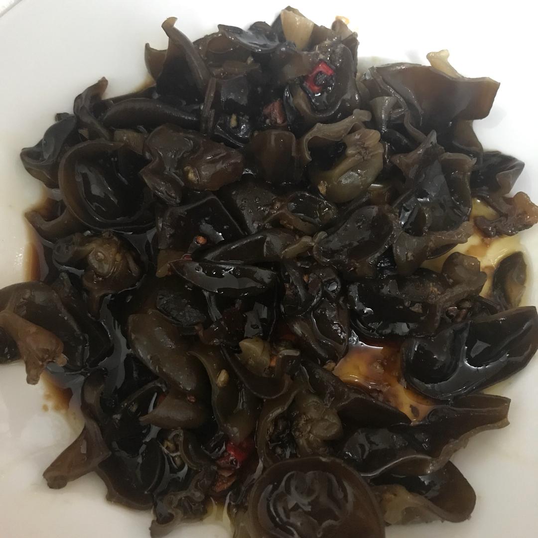 凉拌木耳