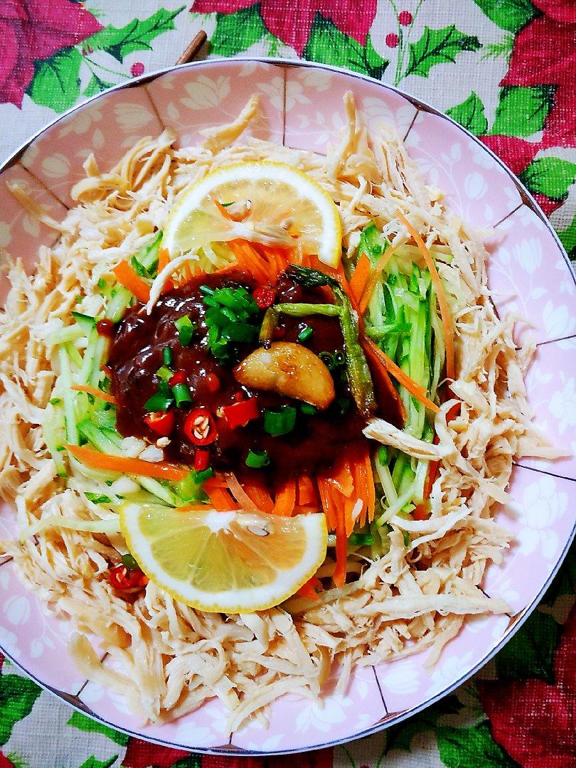 鸡丝凉面
