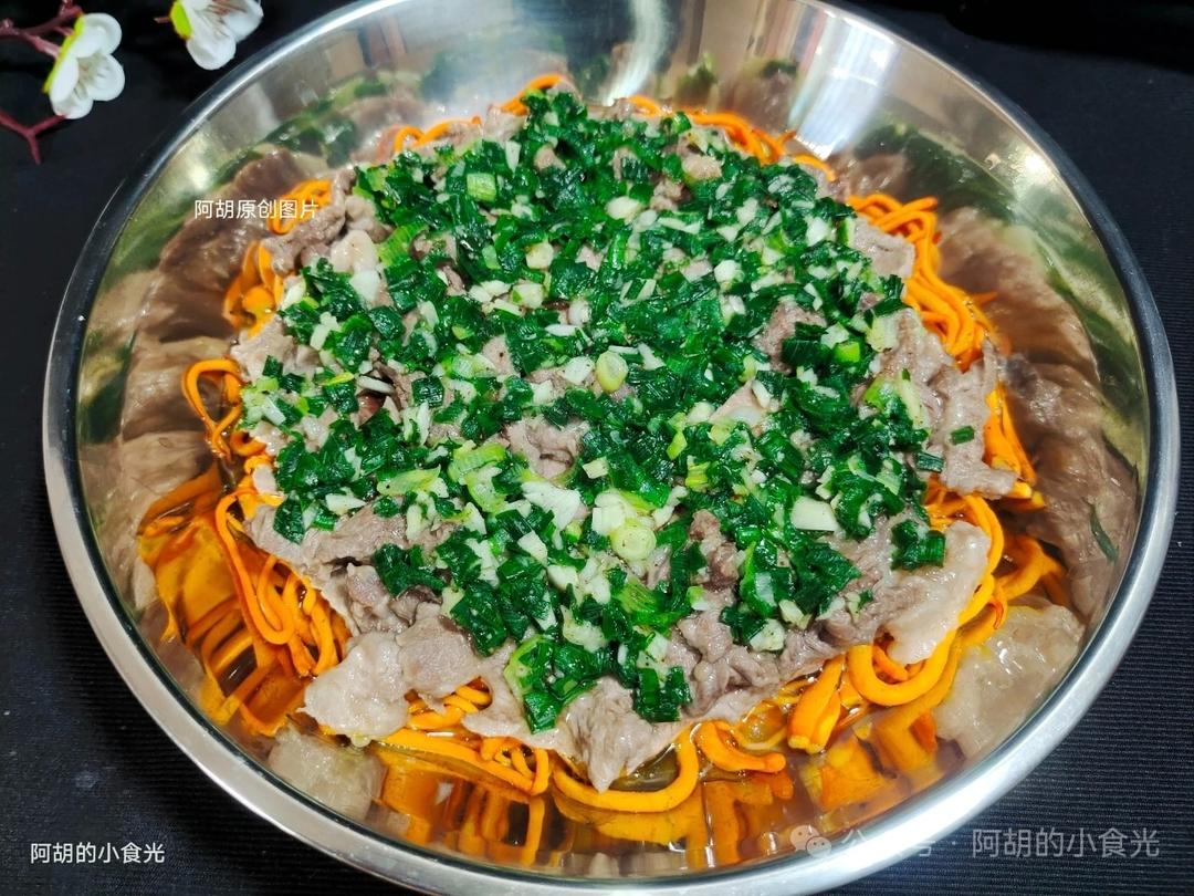 盐葱牛肉蒸虫草花