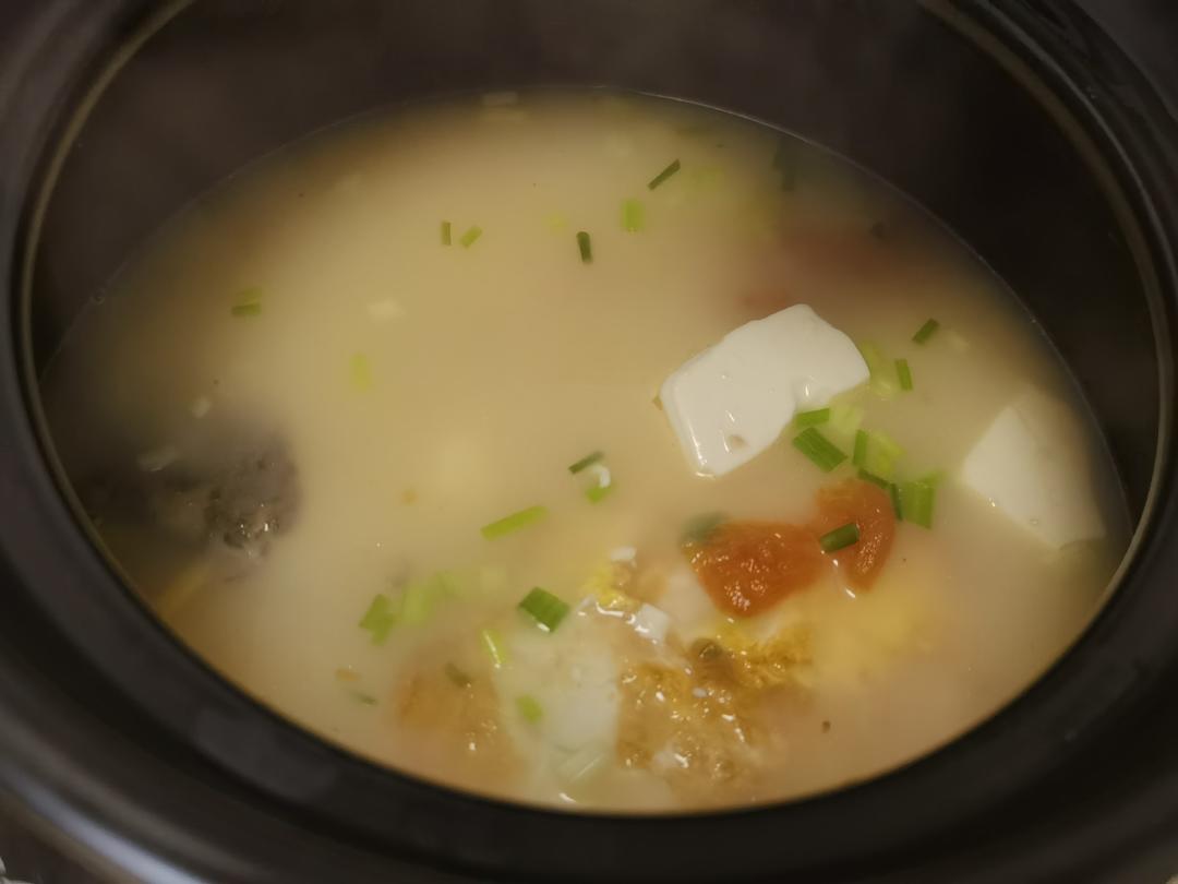 奶白鲫鱼豆腐汤|一条鱼最后的温柔