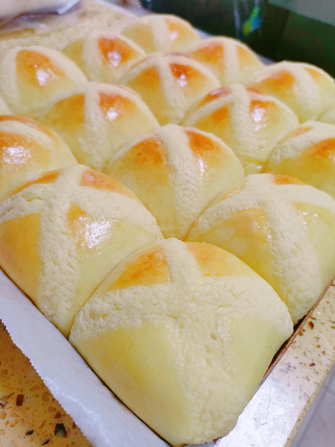 超软香甜的芋泥雪芙面包
