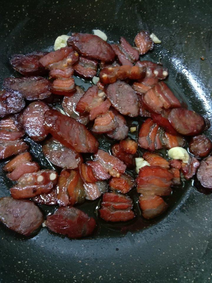 腊味煲仔饭（电饭煲版）