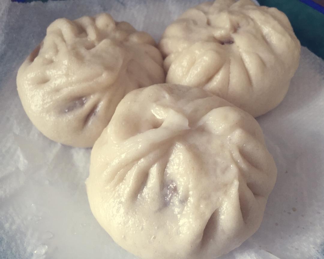 鲜美多汁的洋葱牛肉包子