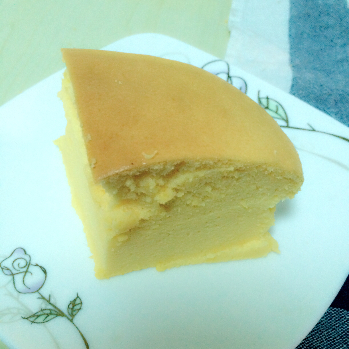 烤箱做蛋糕（戚风蛋糕的做法）