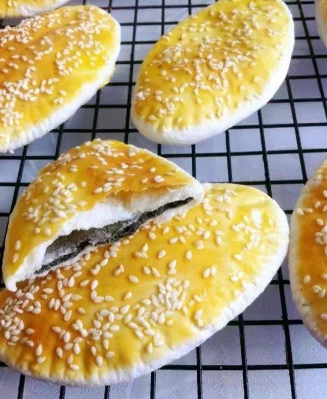 芝麻椒盐牛舌饼（北京小吃）