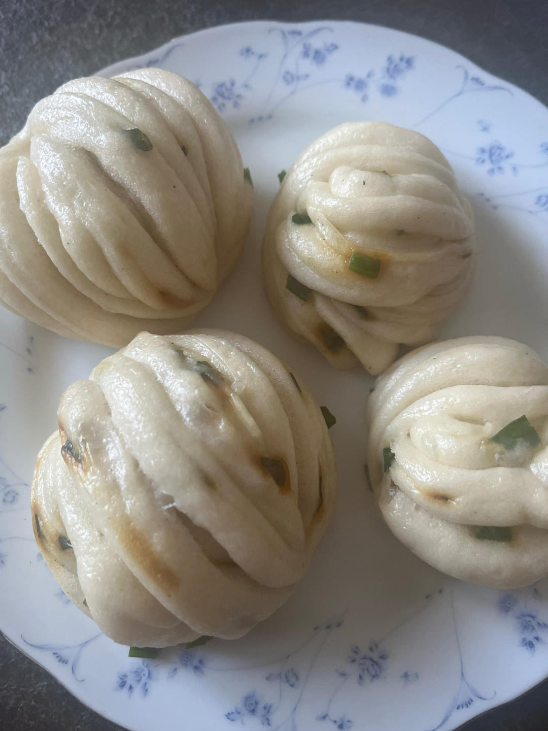 葱油花卷，一根筷子卷出漂亮的造型