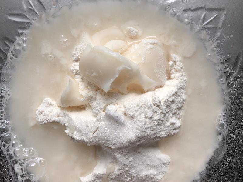 纯奶手撕吐司的做法 步骤1