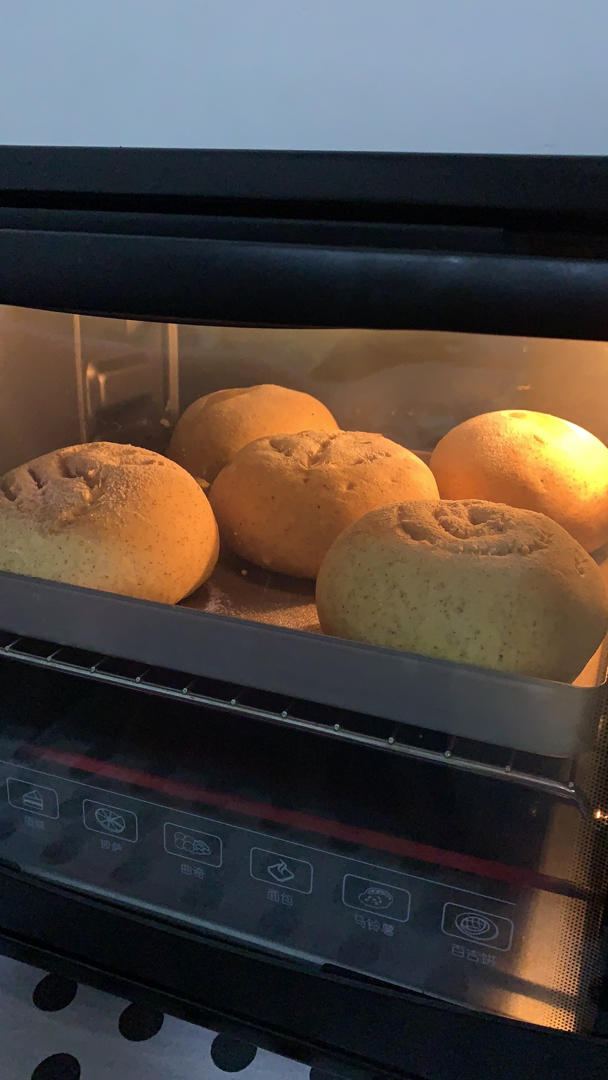 南瓜麻薯软欧包