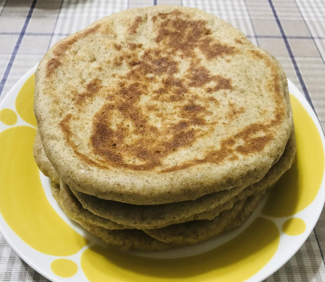 一朵云一做的全麦杂粮发面饼可以卷各种馅料少糖底油多种吃法