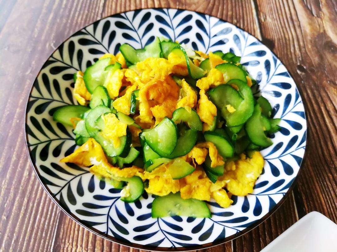 脆黄瓜炒鸡蛋～一菜登大堂