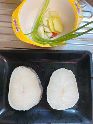 酱烤银鳕鱼🐟的做法 步骤1