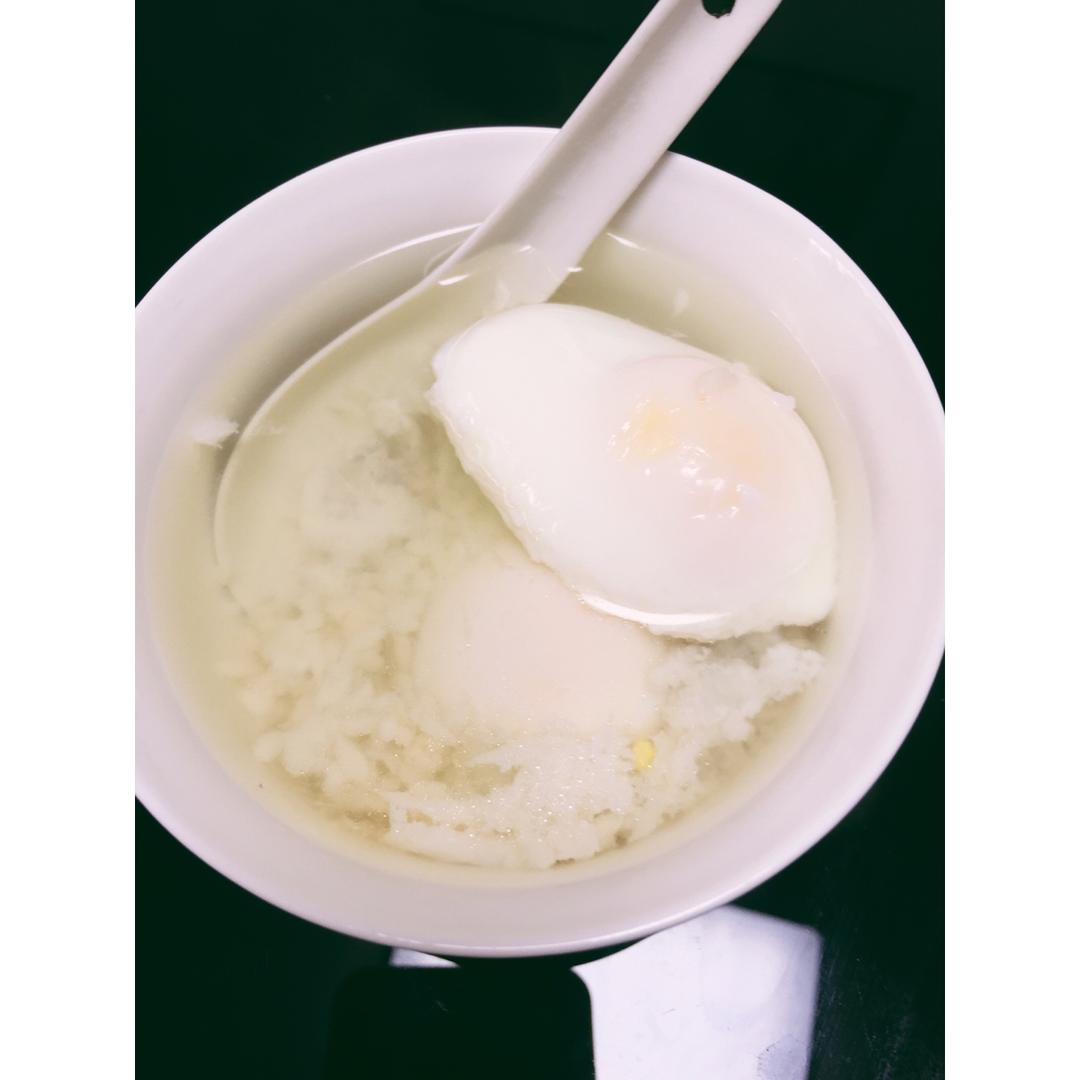 不是大小的晓做的电饭锅酒酿蛋