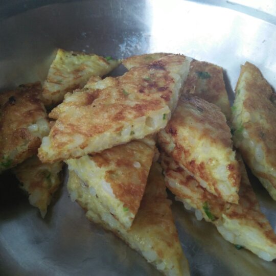 鸡蛋米饭饼——上班族快手早餐