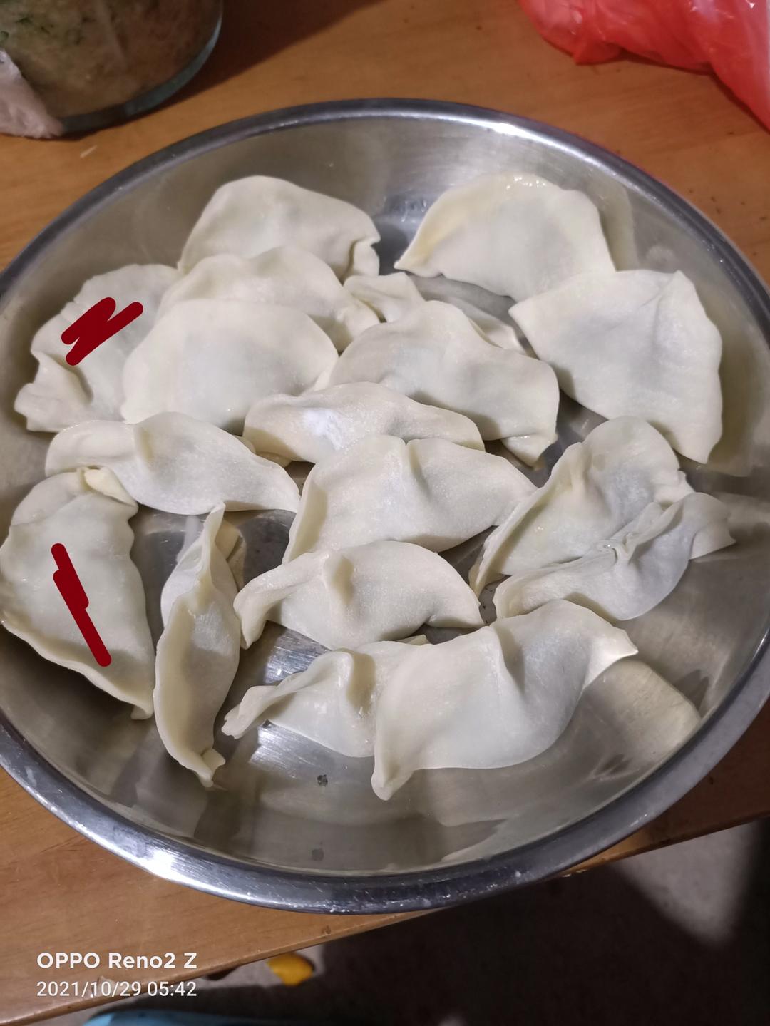 猪肉菜馅饺子     基础饺子的包法