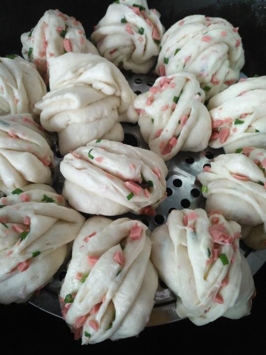 葱油花卷 Steamed Roll