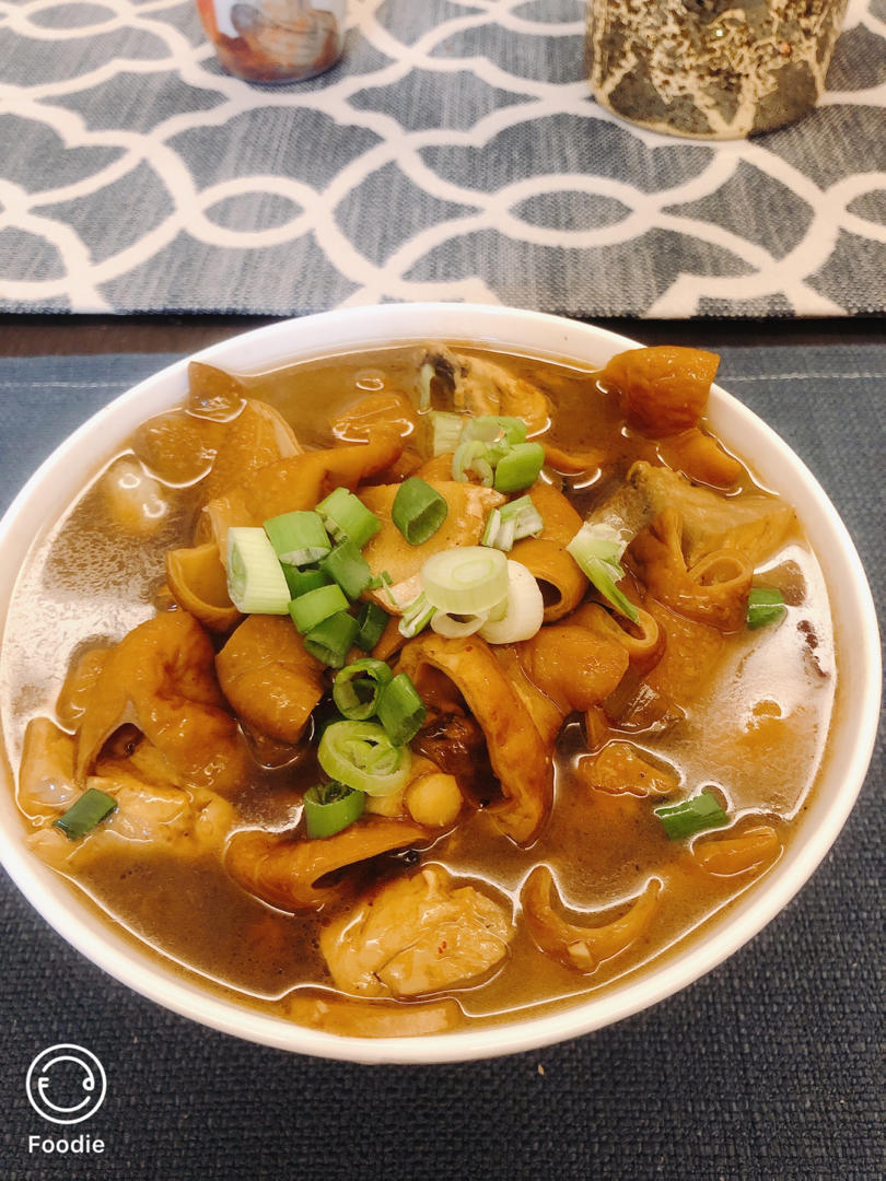 小美肥肠臭豆腐