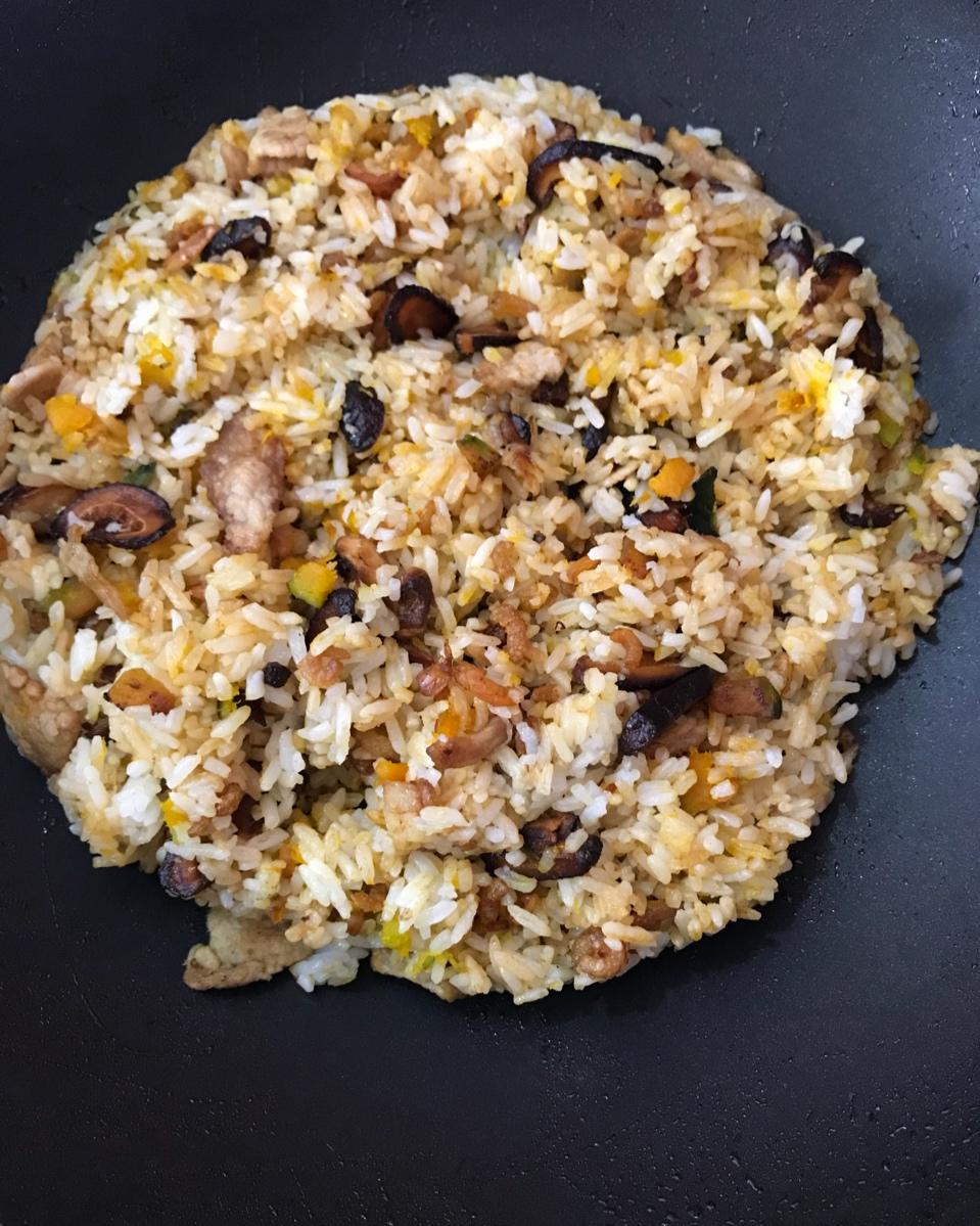 美味到不行的南瓜饭