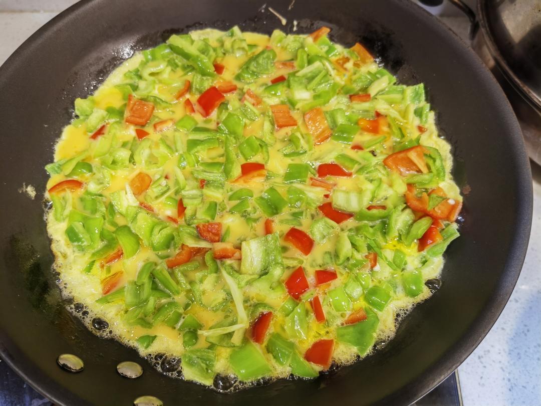 儿时记忆辣椒鸡蛋饼