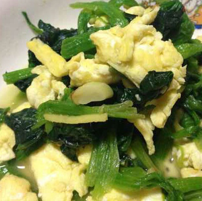 菠菜炒鸡蛋