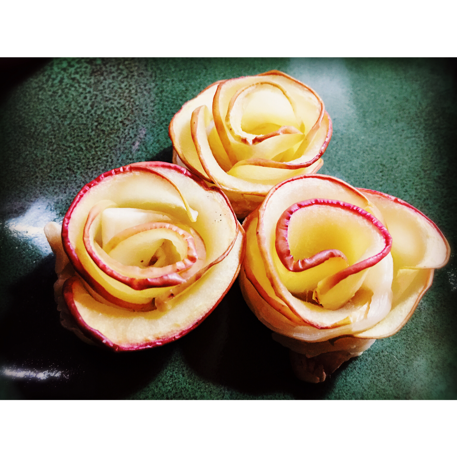 烤玫瑰苹果花