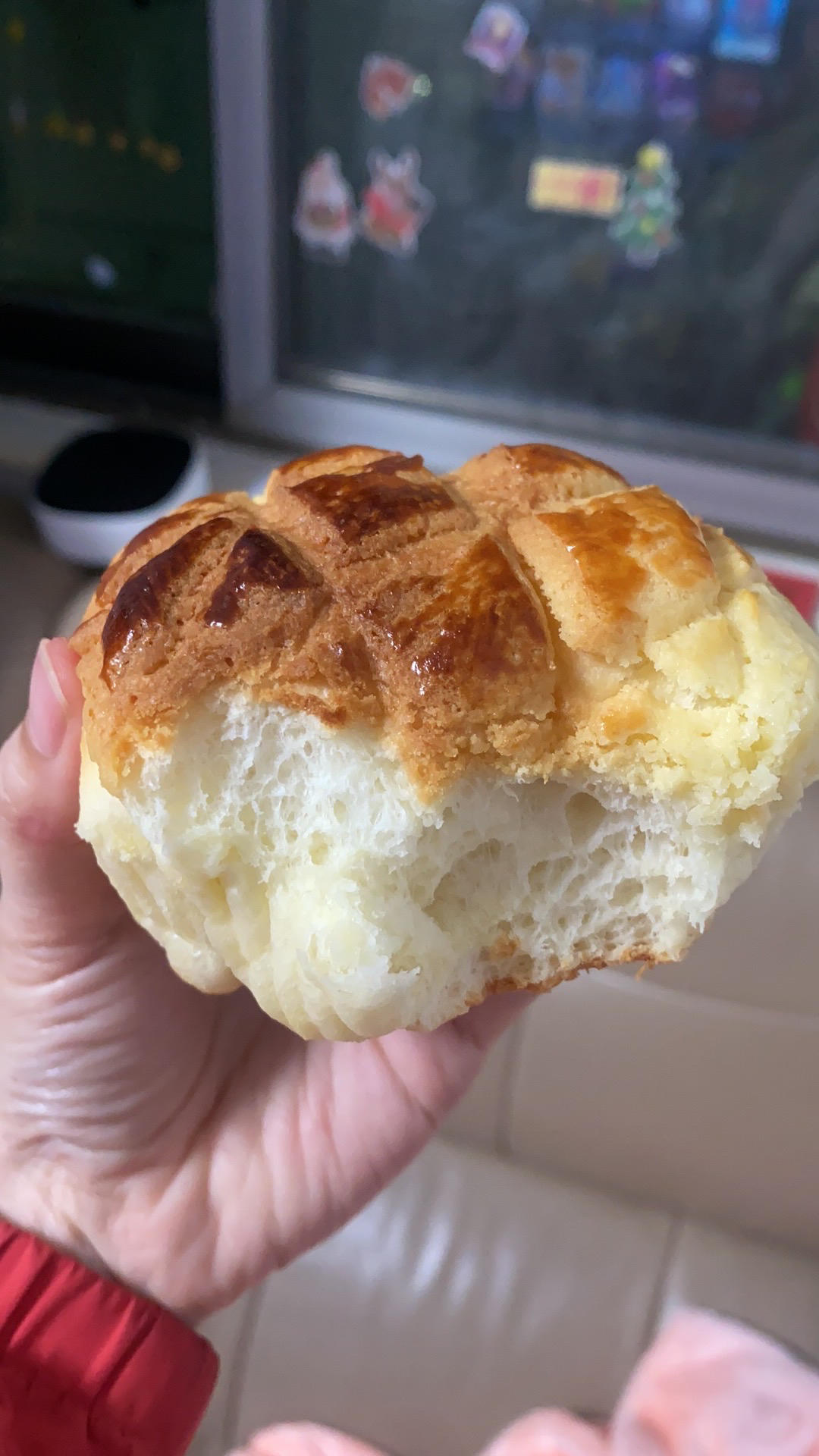 好吃到炸裂的港式菠萝包（附带制作酥皮的小视频）