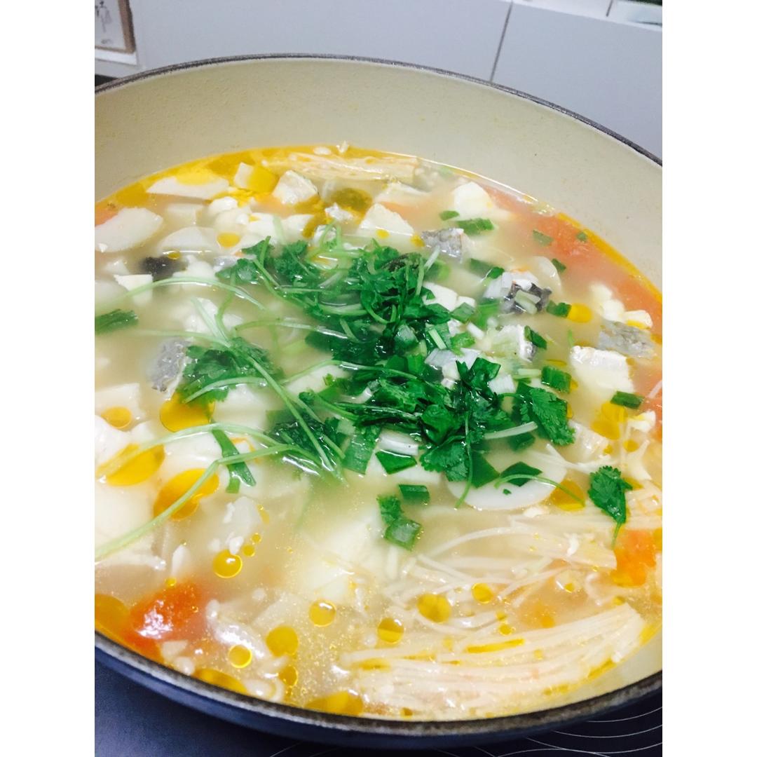 龙利鱼豆腐煲